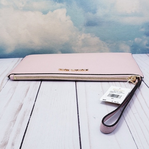 ❗️1 LEFT ❗️NWT MK Large Jet Set Clutch Wristlet - Picture 3 of 7
